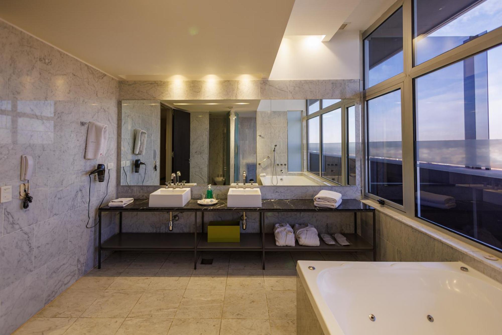 Esplendor By Wyndham Mendoza Hotel 4*